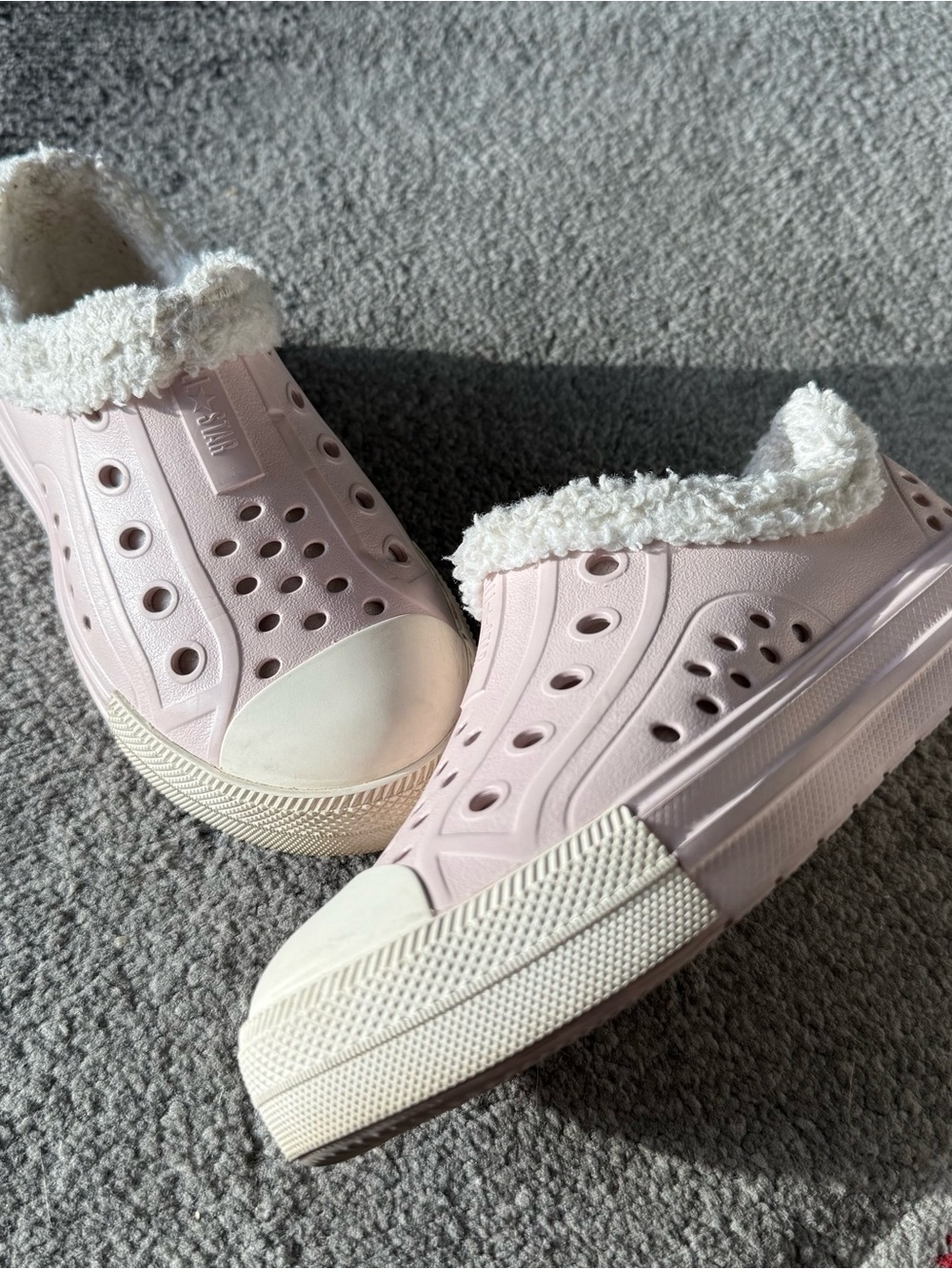 Girl's clogs converse - size 1
